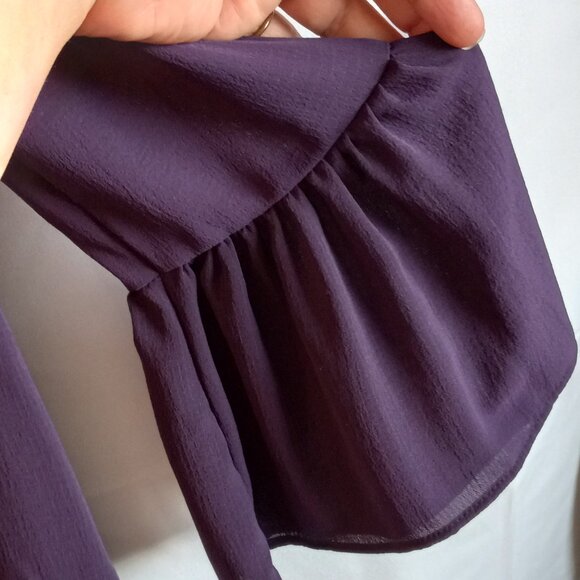 Elle Blouse - Picture 3 of 6